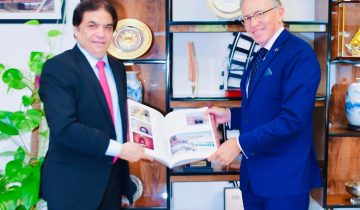 آسٹریلوی سفیر نیل ہاکنز ن کی وفاقی وزیر ریلوے محمد حنیف عباسی سے اہم ملاقات